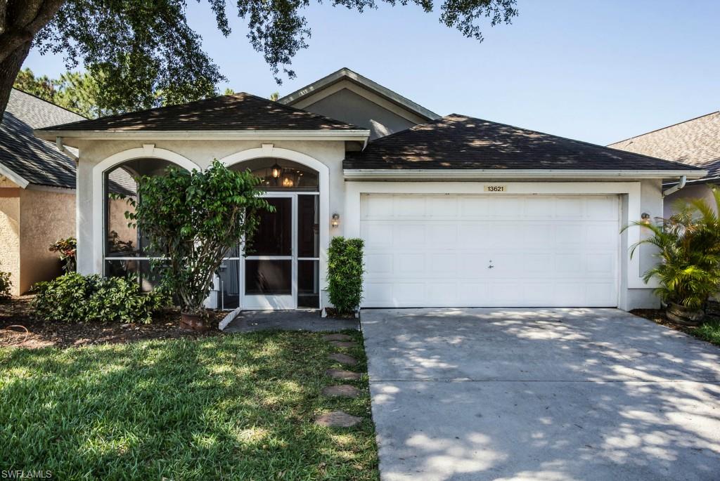 REDUCED $15,000! Bright single story detached home located in Williamsburg at the Colony. Featuring vaulted ceilings, tile flooring throughout the living areas, an oversized screened entry porch, and a screened rear lanai that overlooks the lake. Maintenance fee includes access to the community pool, clubhouse, and yard care. The Colony is centrally located with easy access to shopping, restaurants, entertainment, and the airport. Don't miss your opportunity to purchase a single family home in a great neighborhood at an unbeatable price.