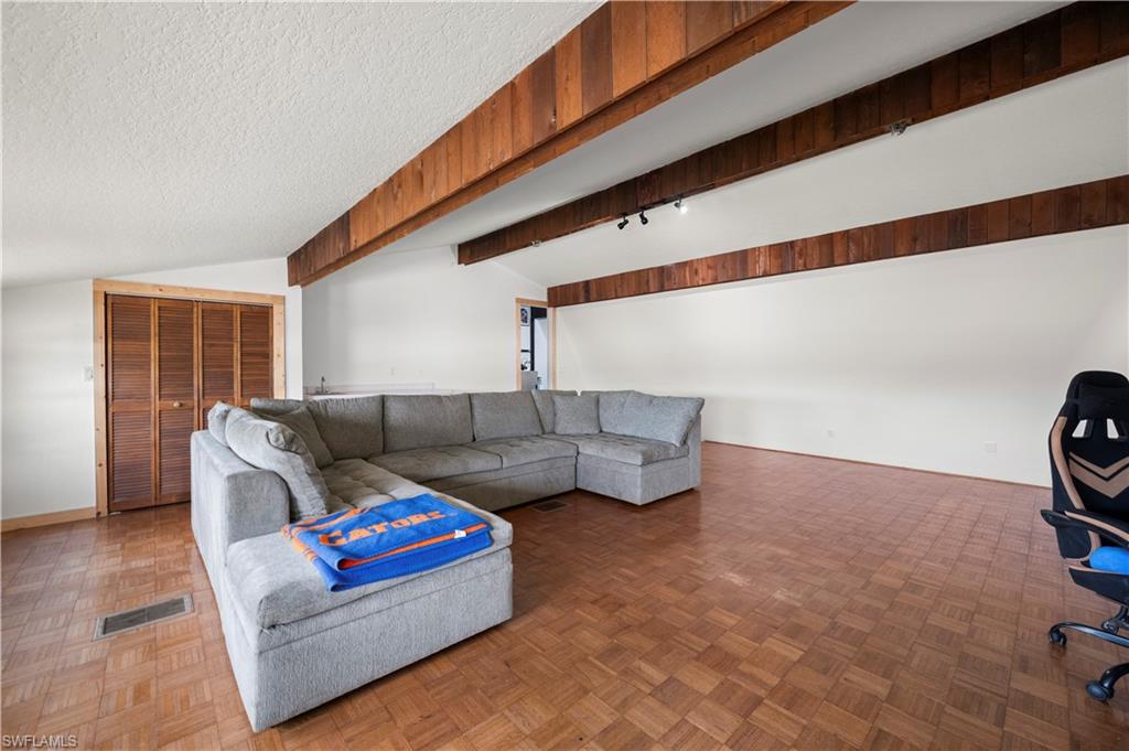 PUNTA GORDA - Residential