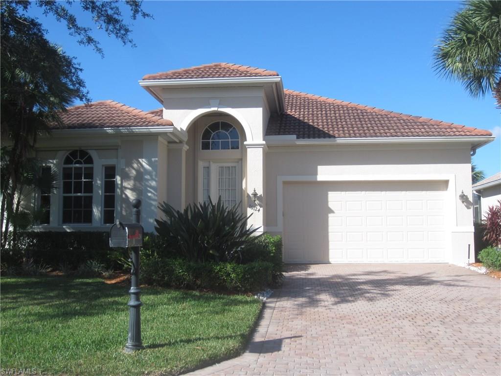 3 bedroom, 2 bath Ibis model with 1781 sq ft.  Pool and spaa with lake view.