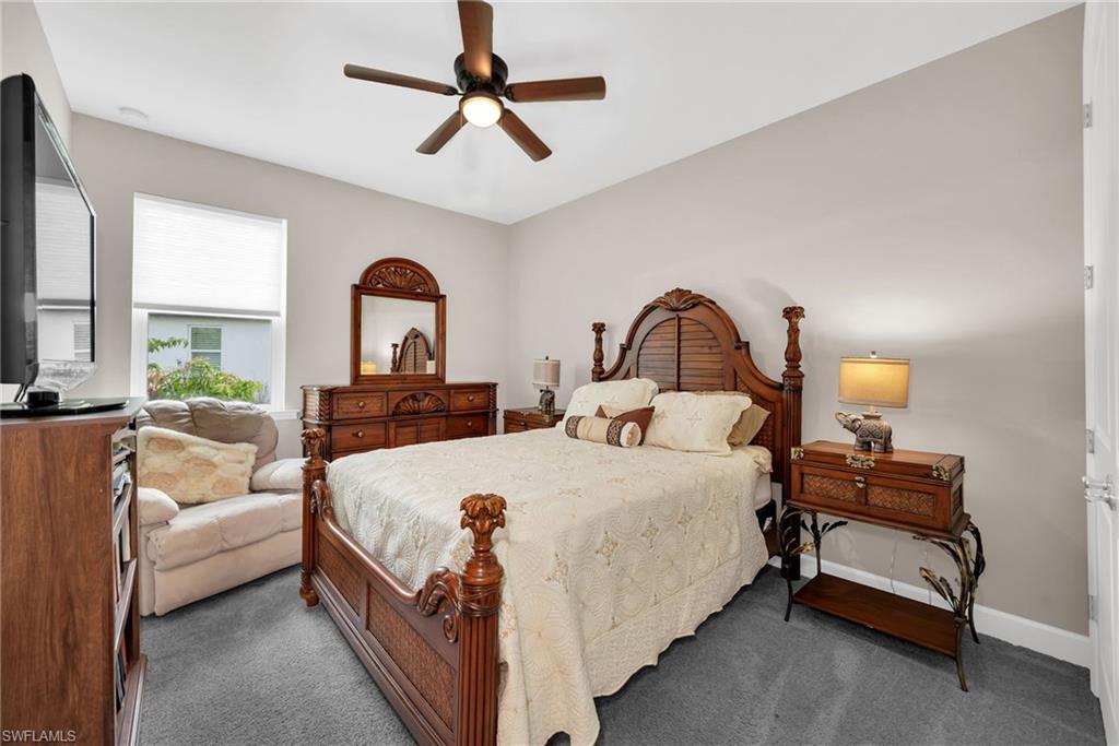 VALENCIA LAKES - Residential