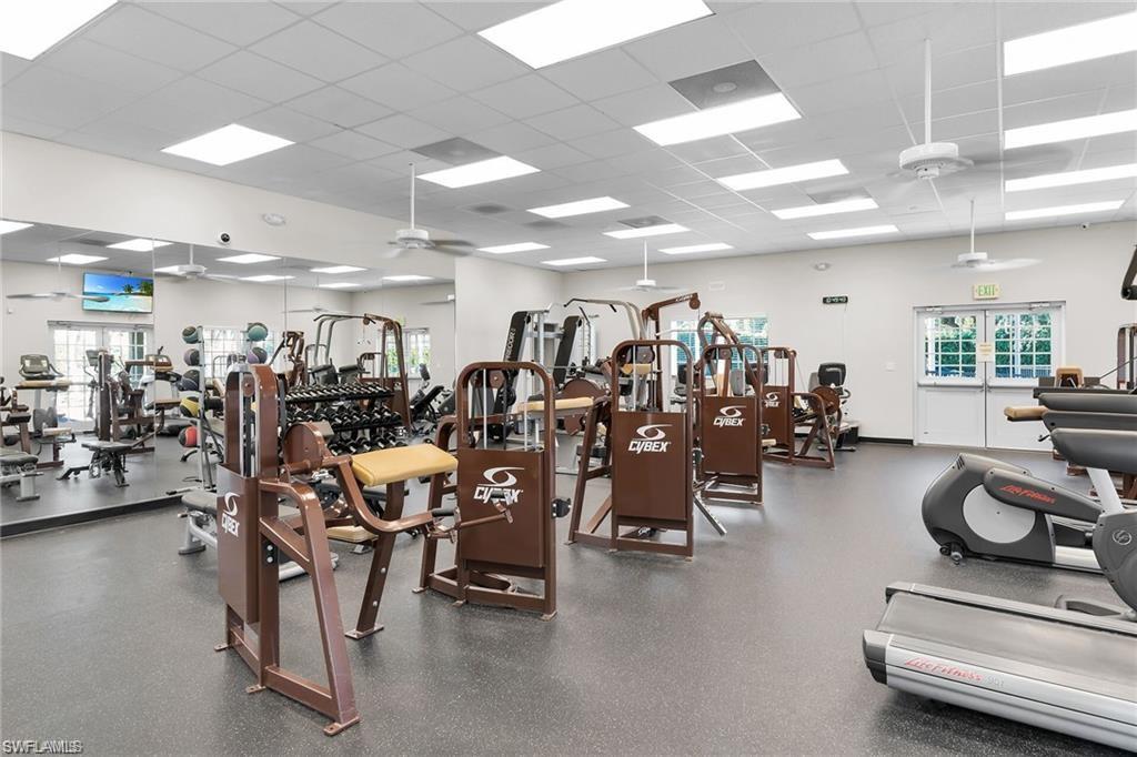VALENCIA LAKES - Residential