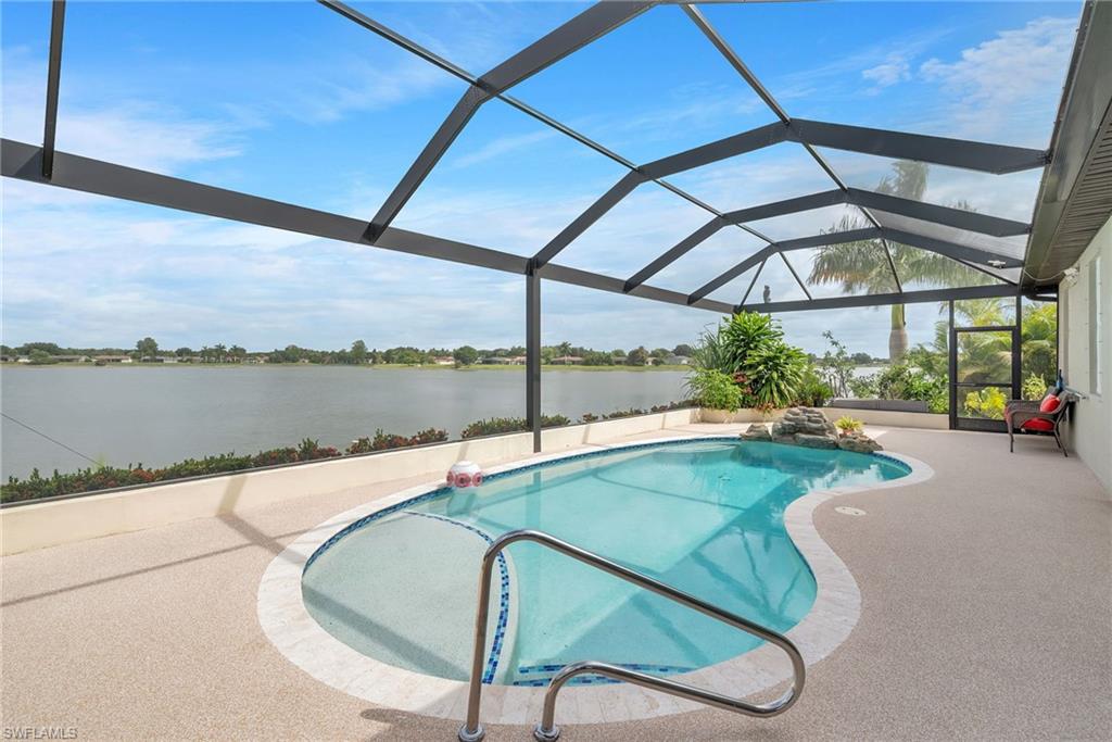 VALENCIA LAKES - Residential