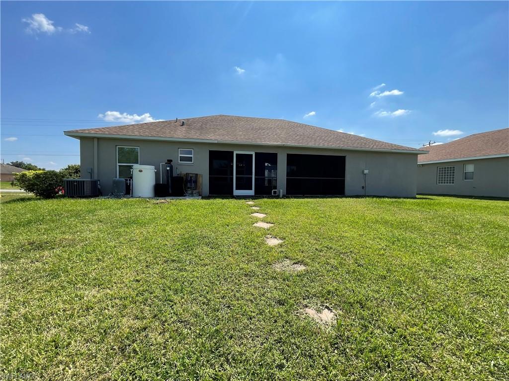 CAPE CORAL - Residential