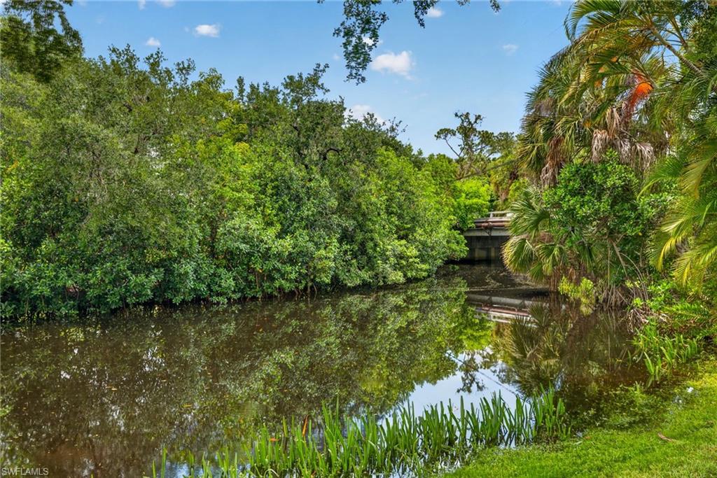 VILLAGE OF INDIAN CREEK - Residential