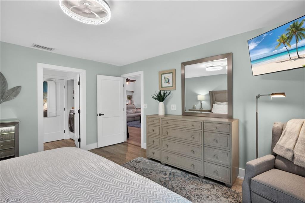 VILLAGE OF INDIAN CREEK - Residential