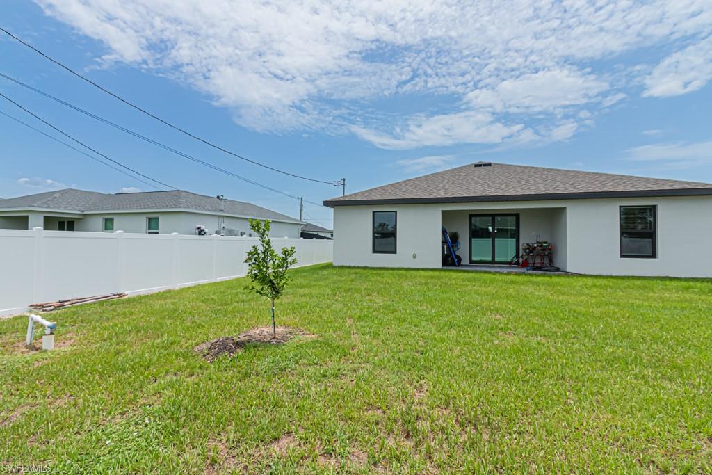 CAPE CORAL - Residential