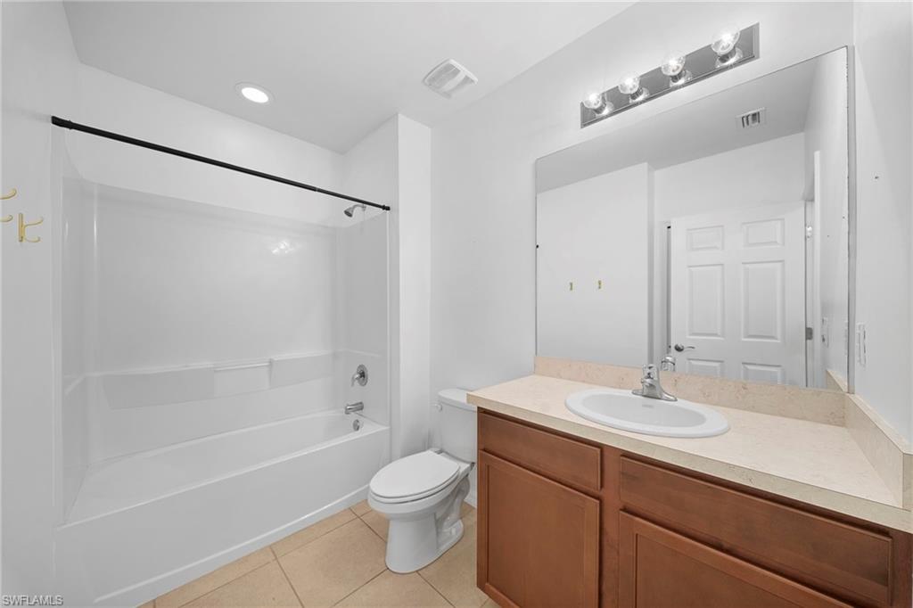 CALOOSA LAKES - Residential Lease