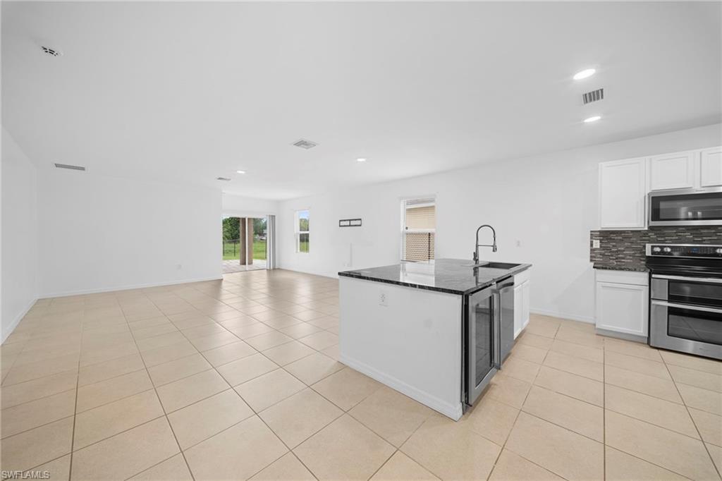 CALOOSA LAKES - Residential Lease