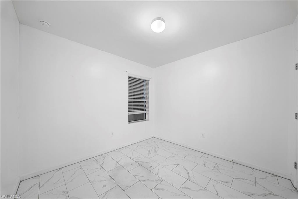 CALOOSA LAKES - Residential Lease