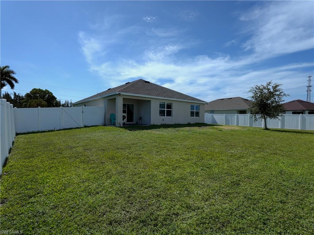 CAPE CORAL - Residential