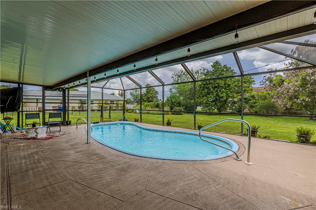 COUNTRY CLUB ESTATES - Residential