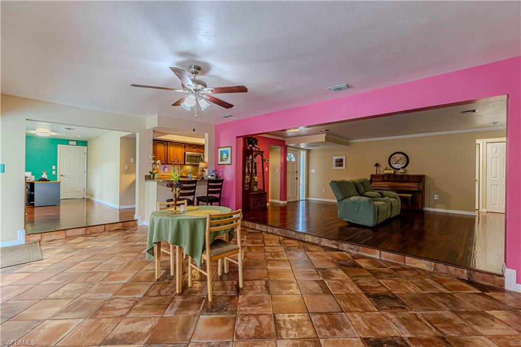COUNTRY CLUB ESTATES - Residential