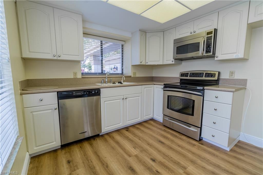 SEVEN LAKES - Residential