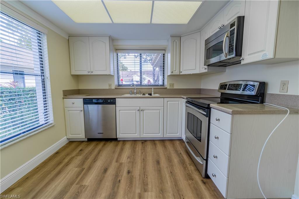 SEVEN LAKES - Residential