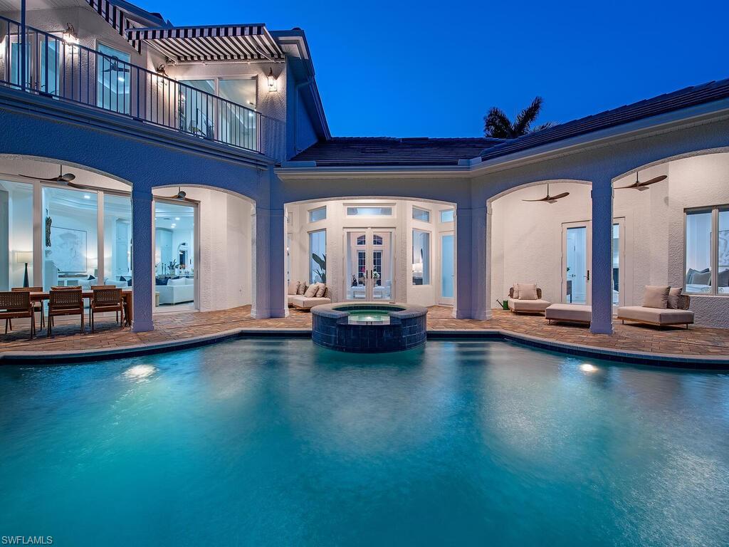 MOORINGS - Residential