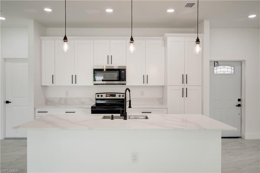LEHIGH ESTATES - Residential