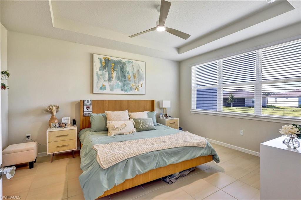900 BUILDING - Residential