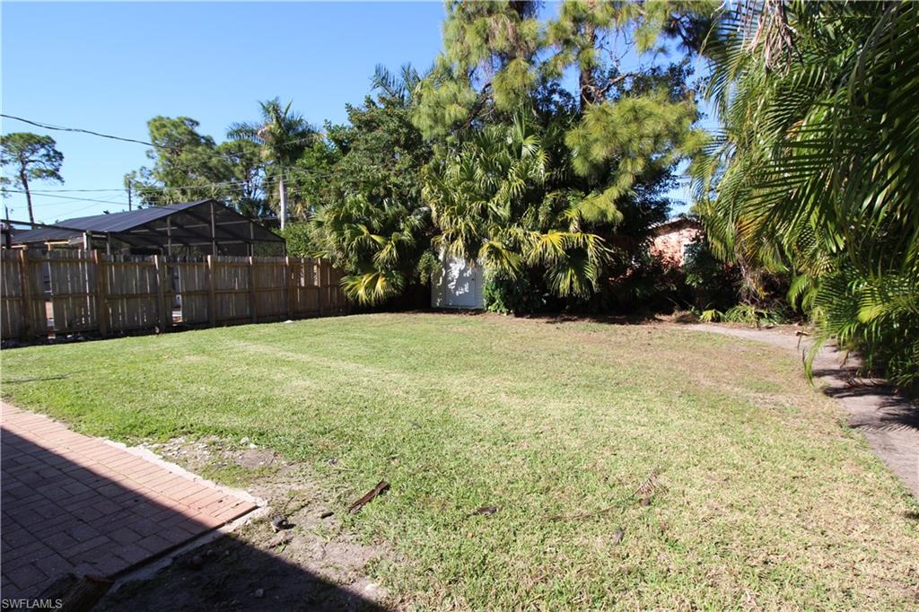 NAPLES PARK - Residential