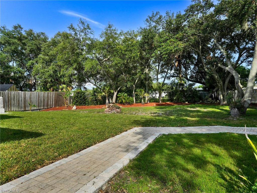 IMPERIAL PINES - Residential