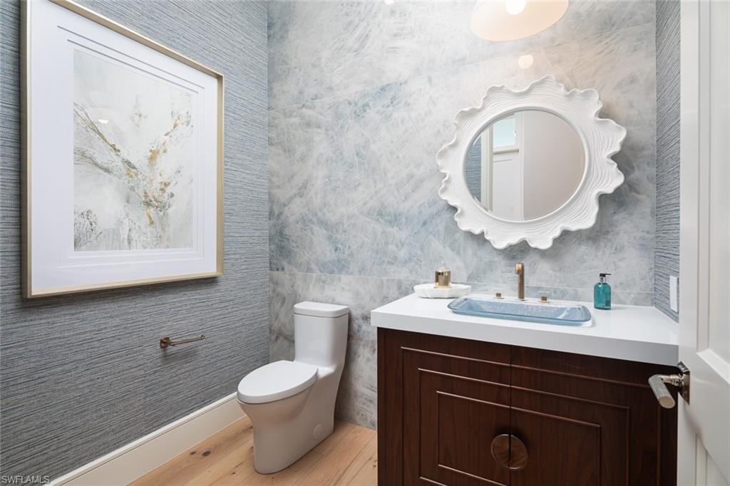 AQUALANE SHORES - Residential