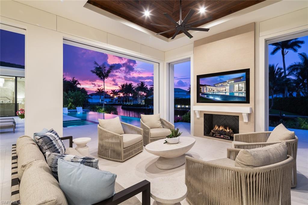 AQUALANE SHORES - Residential