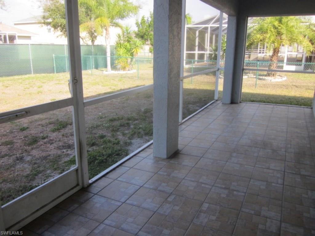 CAPE CORAL - Residential