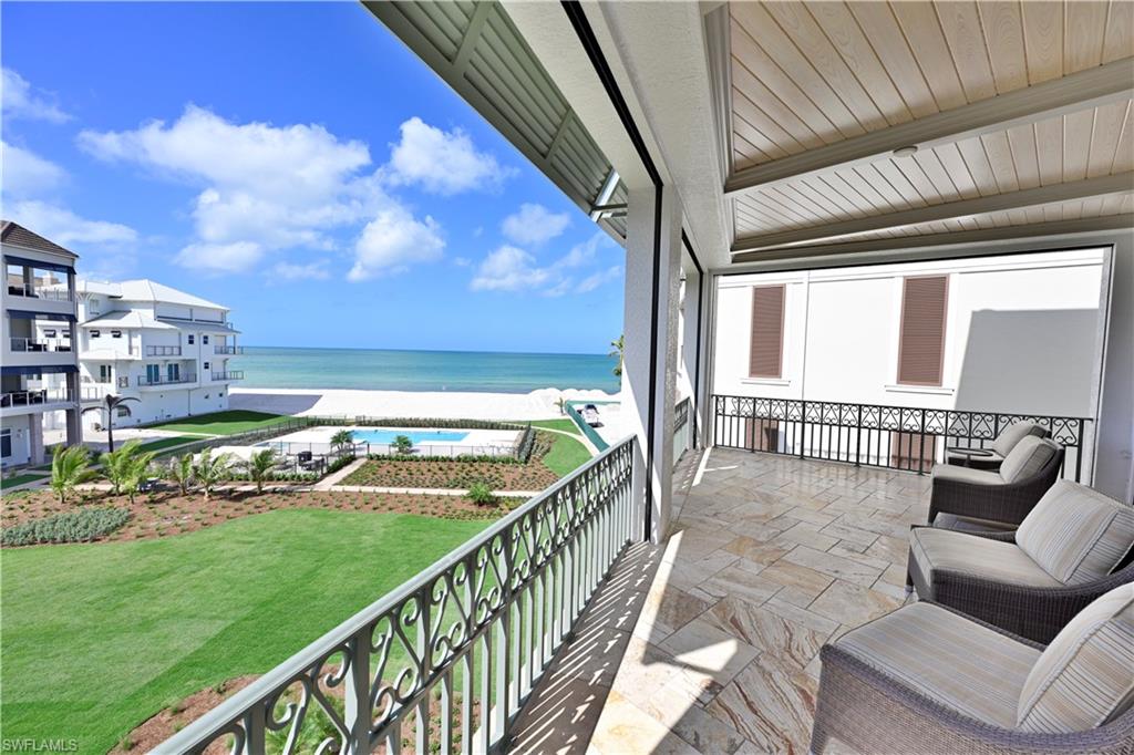 BAREFOOT BEACH - Residential