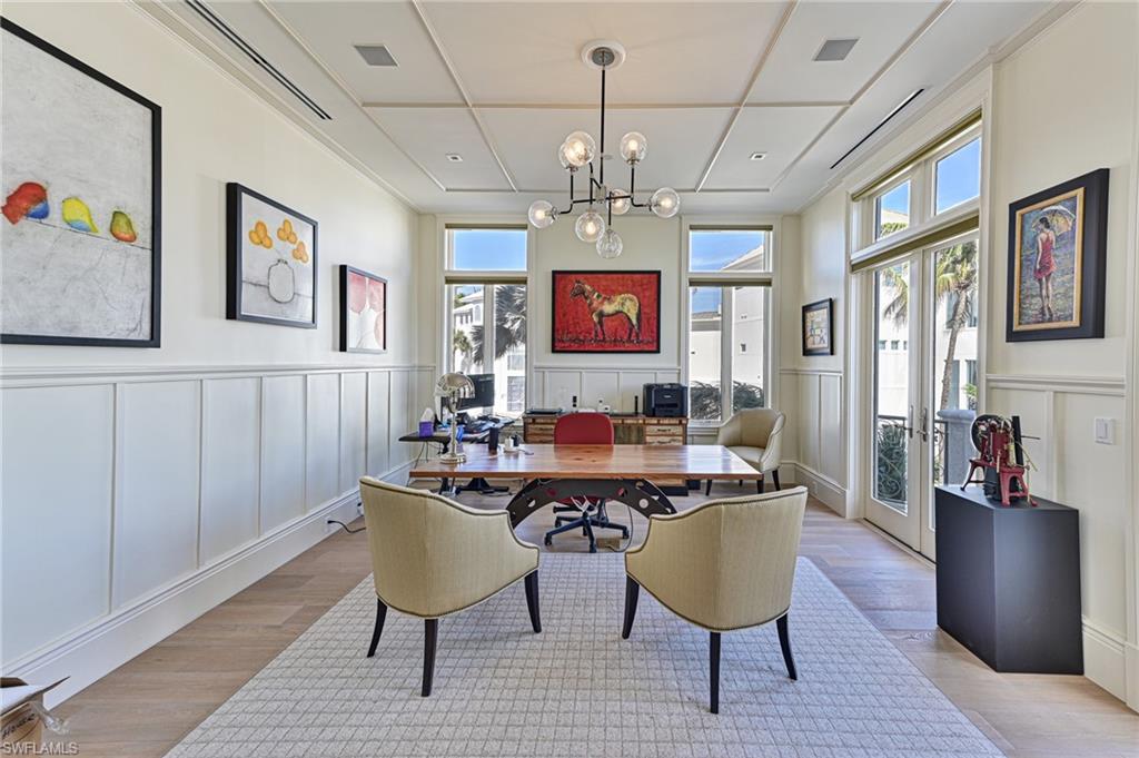 BAREFOOT BEACH - Residential