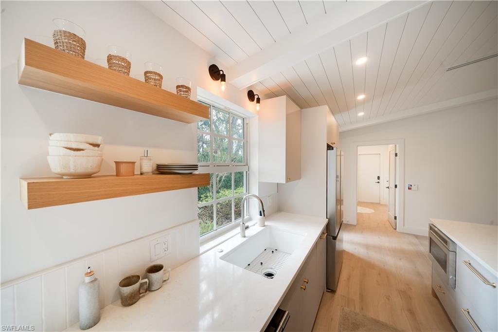 VILLAGE WALK - Residential