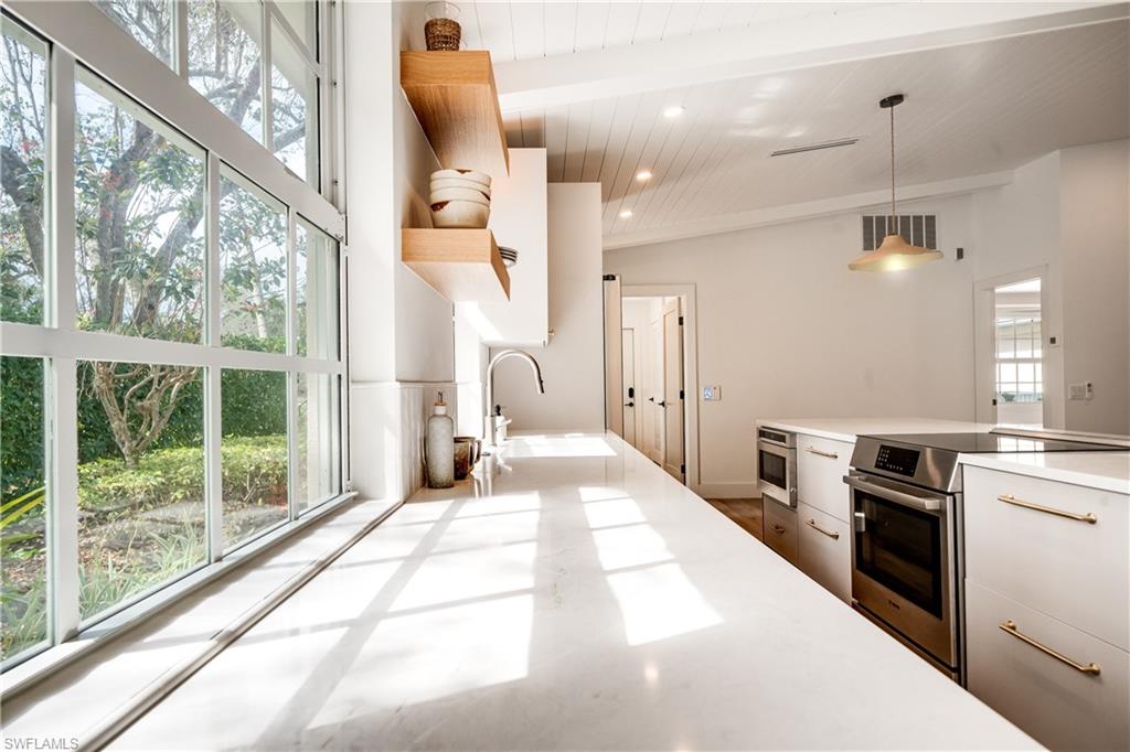 VILLAGE WALK - Residential