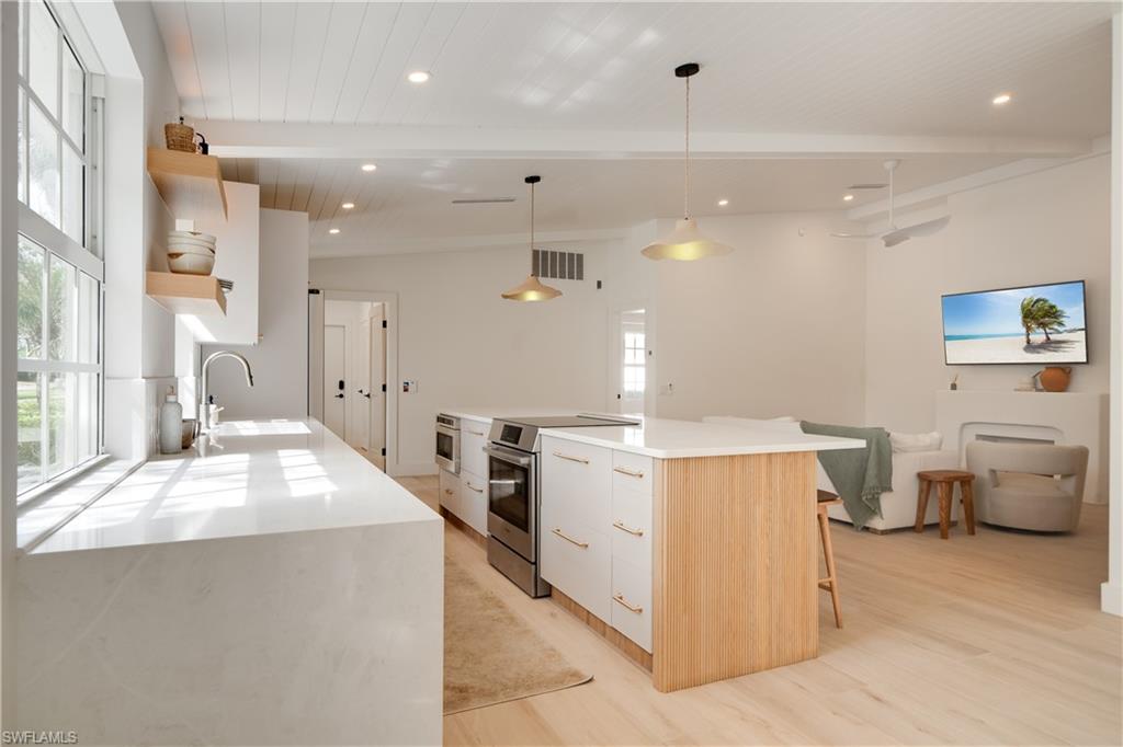 VILLAGE WALK - Residential