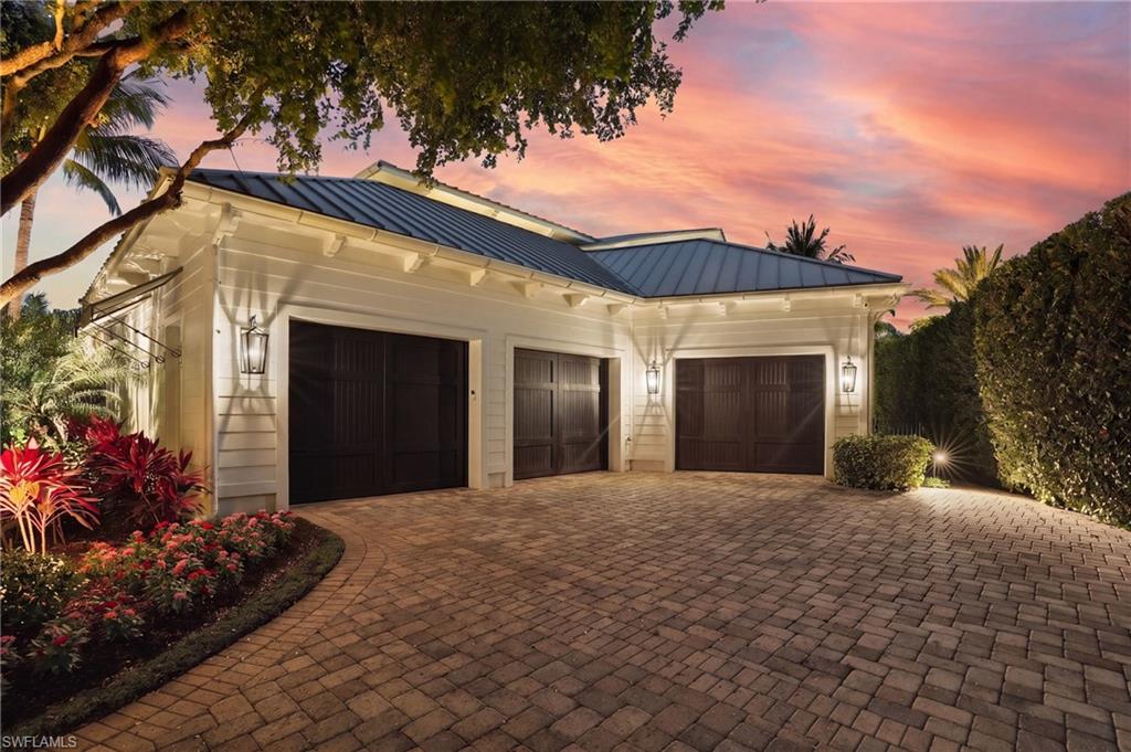 AQUALANE SHORES - Residential