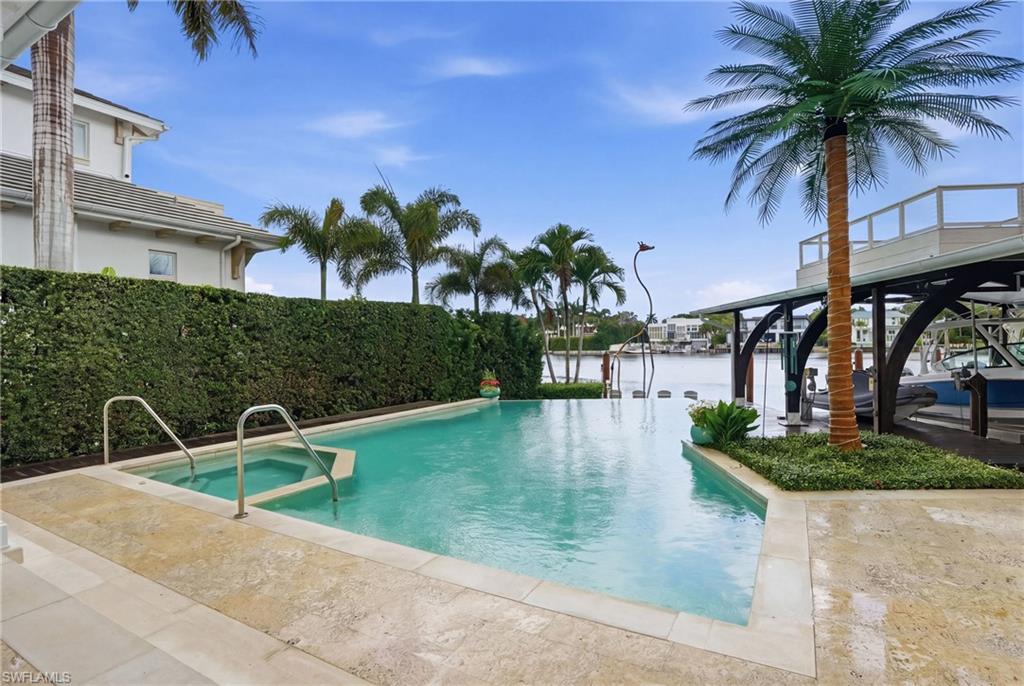 AQUALANE SHORES - Residential