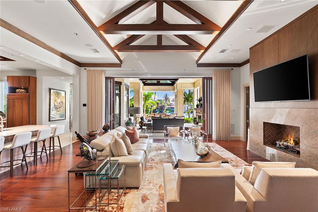 OLDE NAPLES - Residential