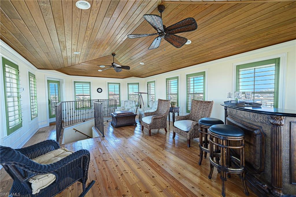 BAREFOOT BEACH - Residential
