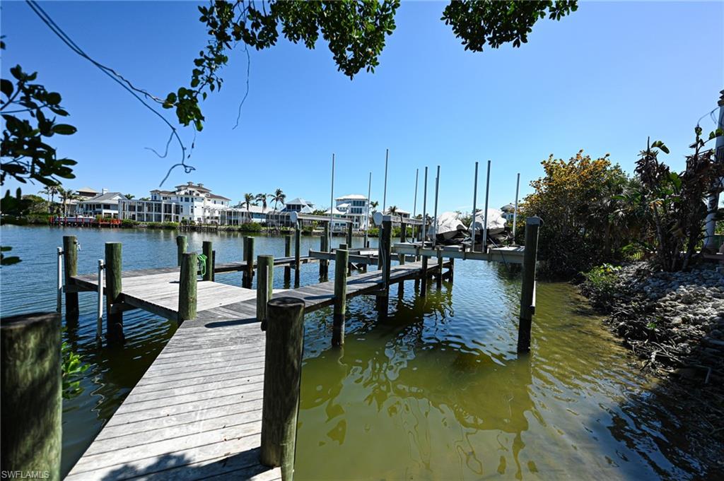 BAREFOOT BEACH - Residential