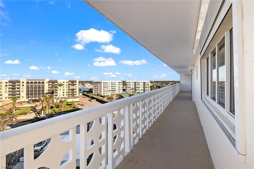 REGENCY TOWERS - Residential