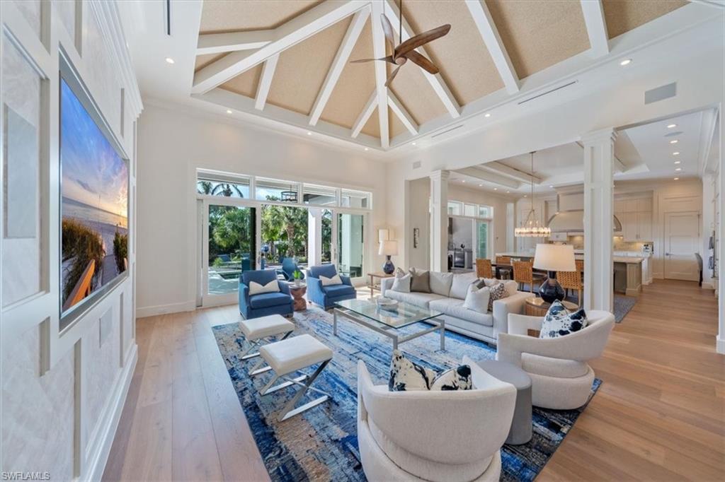 AQUALANE SHORES - Residential