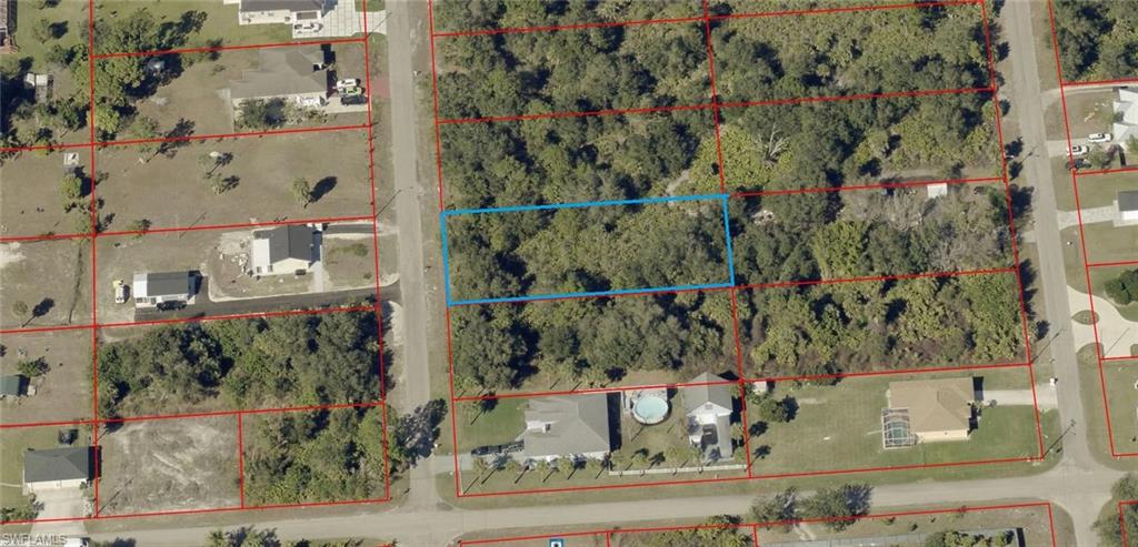 LEHIGH ACRES - Land