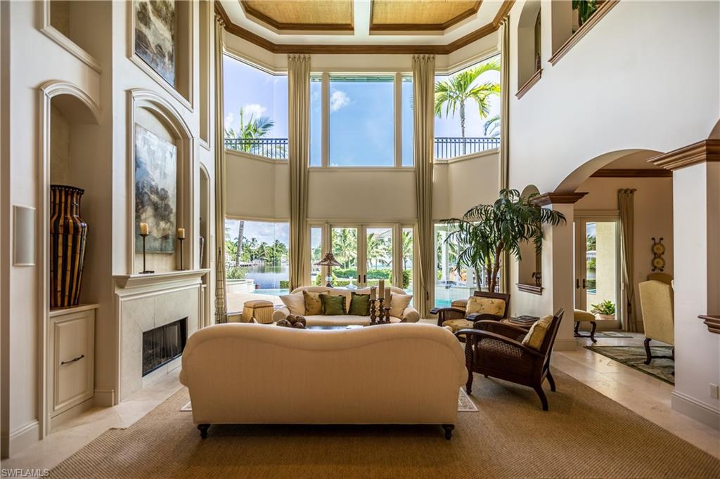 AQUALANE SHORES - Residential