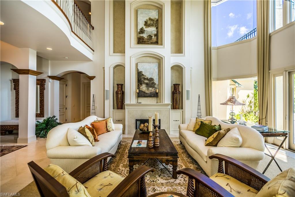 AQUALANE SHORES - Residential