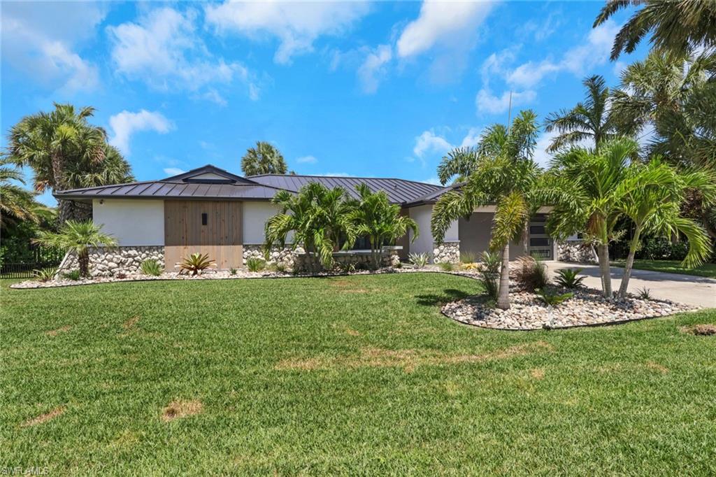 KNIGHTS BOKEELIA ISLE - Residential