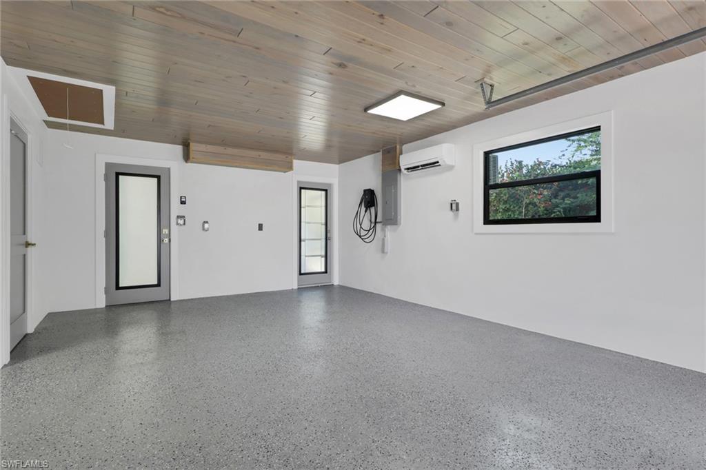 KNIGHTS BOKEELIA ISLE - Residential