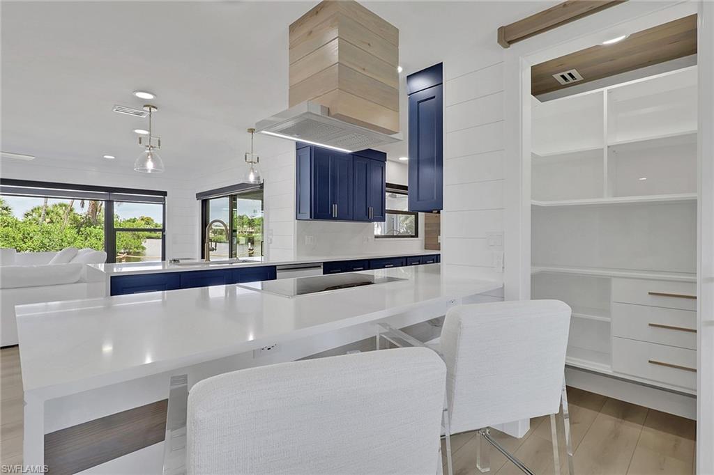 KNIGHTS BOKEELIA ISLE - Residential