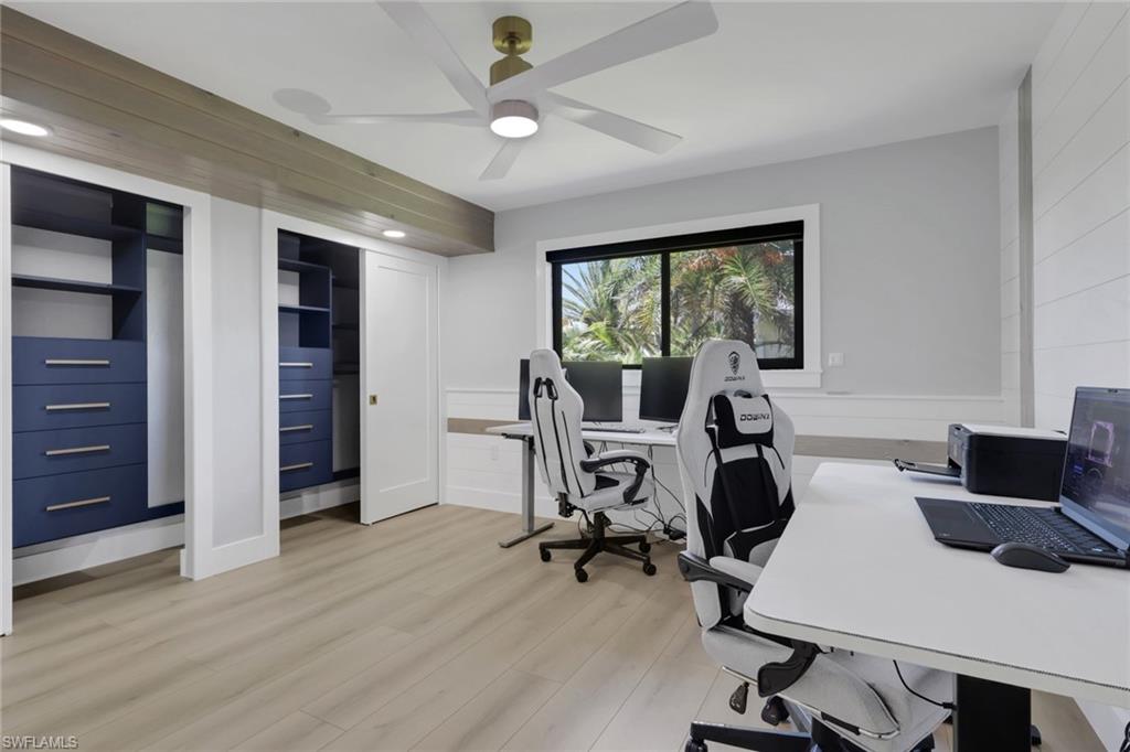 KNIGHTS BOKEELIA ISLE - Residential