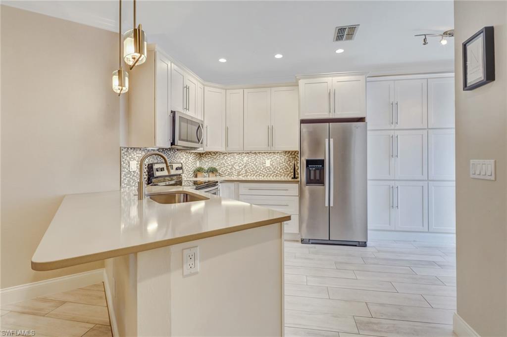 FIELDSTONE VILLAGE - Residential