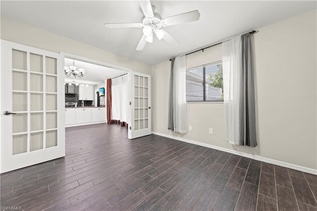 SAN CARLOS PARK - Residential
