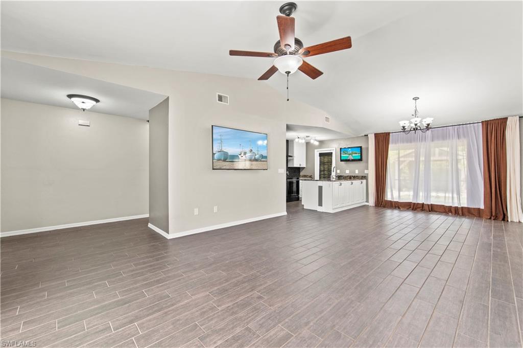 SAN CARLOS PARK - Residential