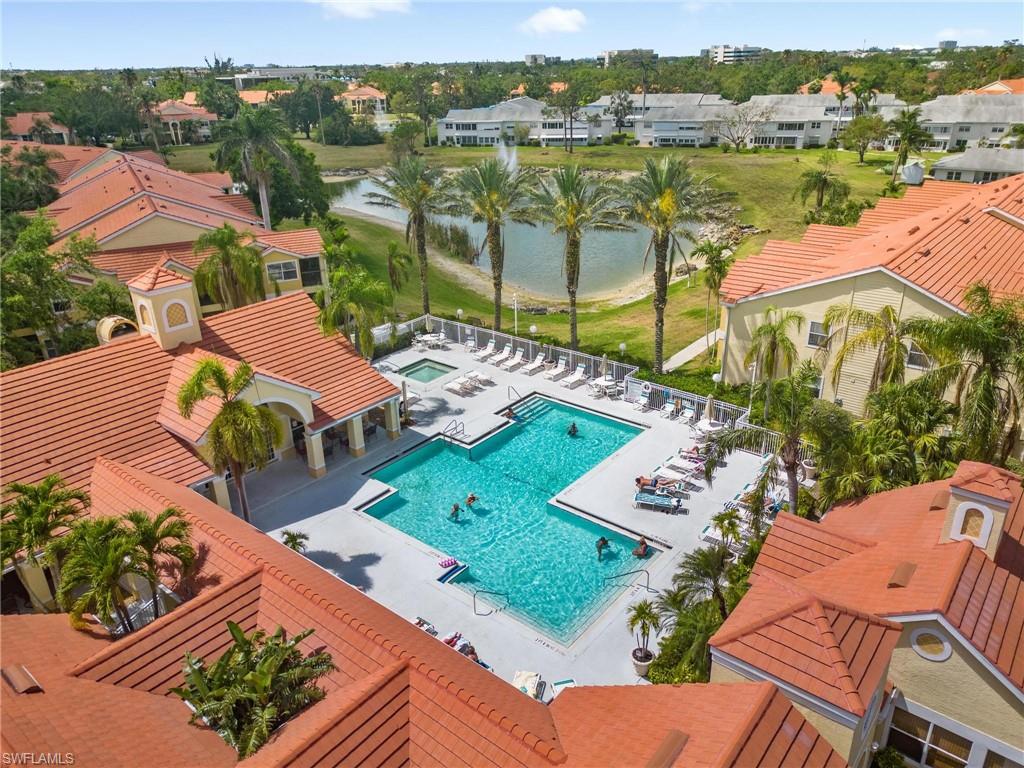 VENETIAN PALMS - Residential