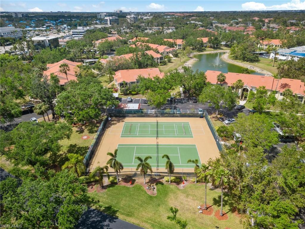 VENETIAN PALMS - Residential